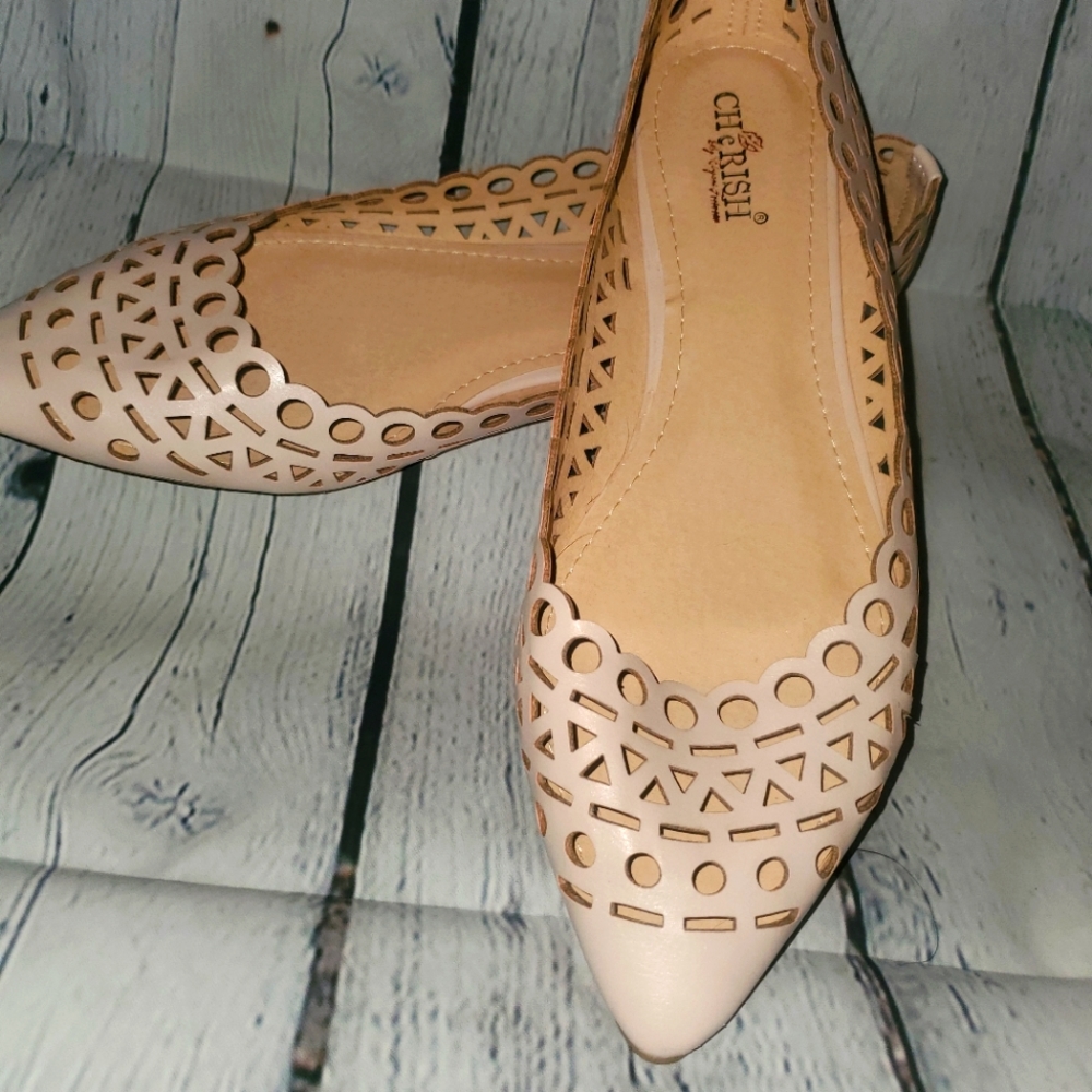 Women's shoes